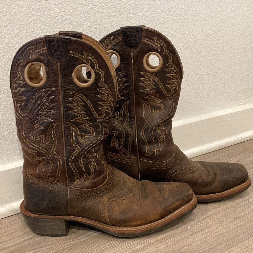 Ariat Boots Heritage Roughstock, Brown, Size 10 EE